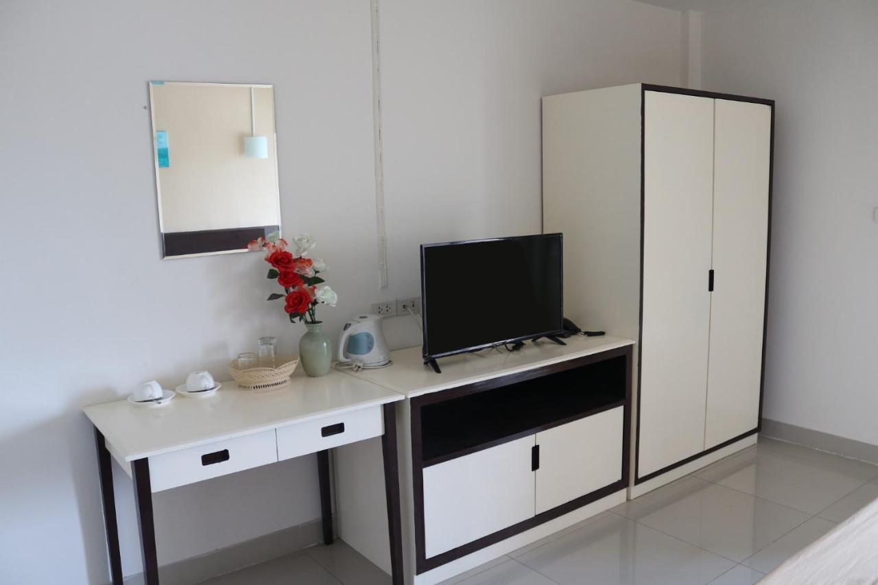 Ladapan Mansion Apartment Nonthaburi Exterior photo